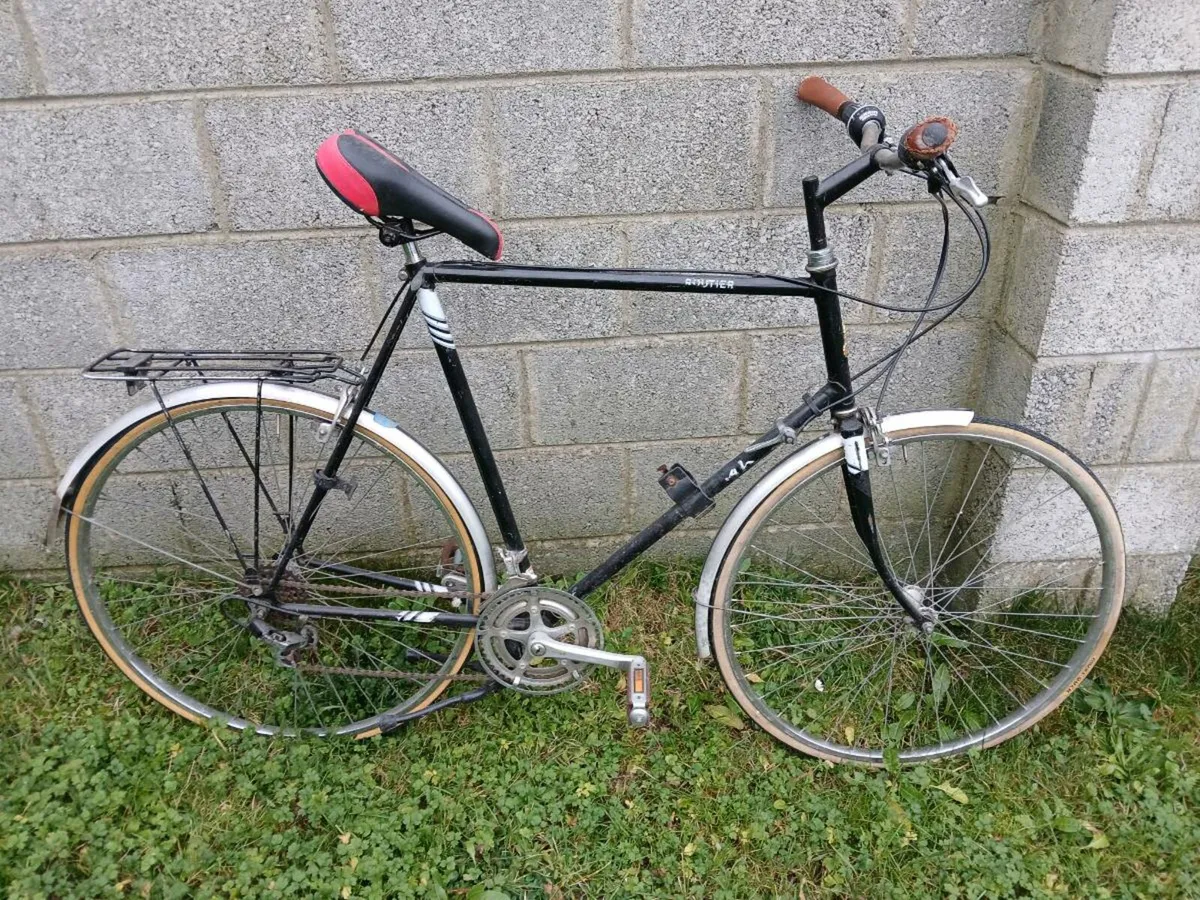 Vintage Raleigh mens bike - Image 1