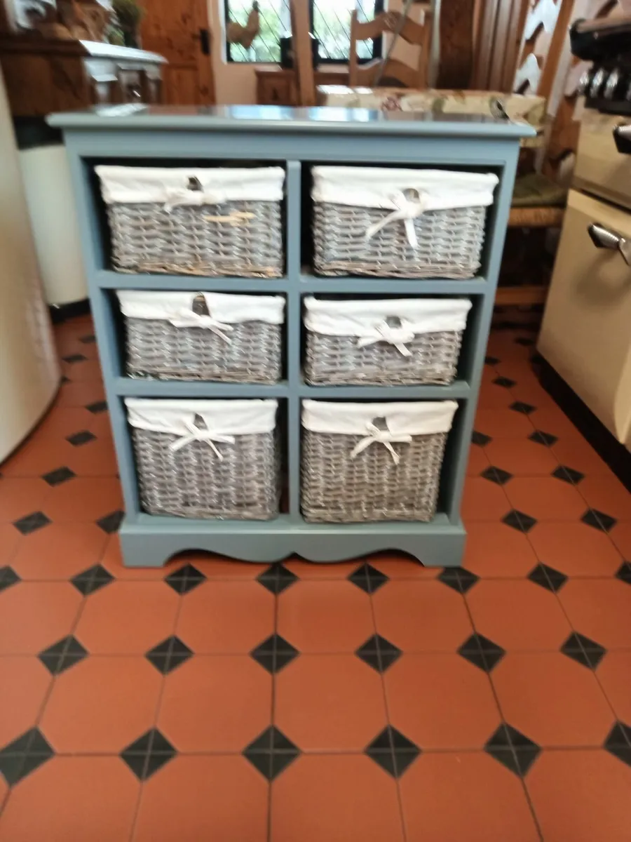 Storage unit - Image 1