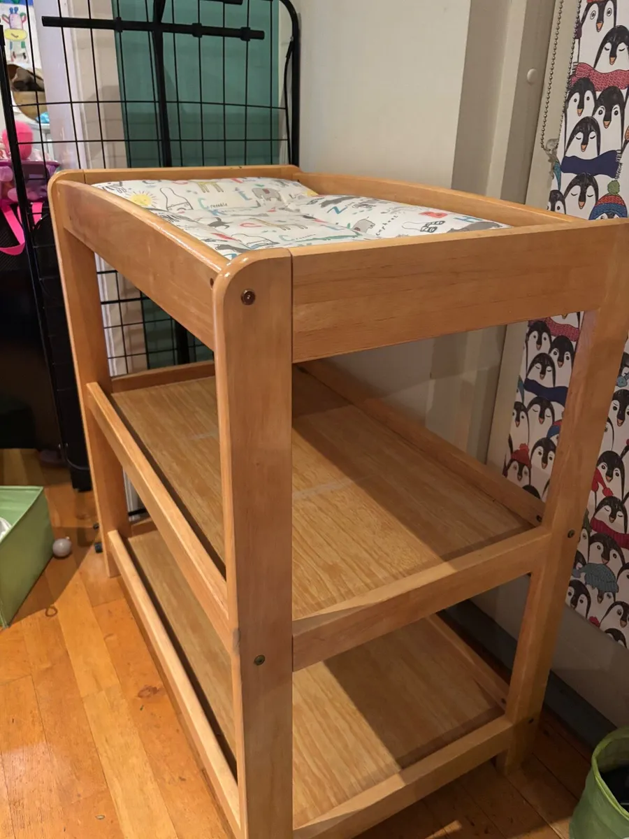 Mamas and papas Changing table - Image 1