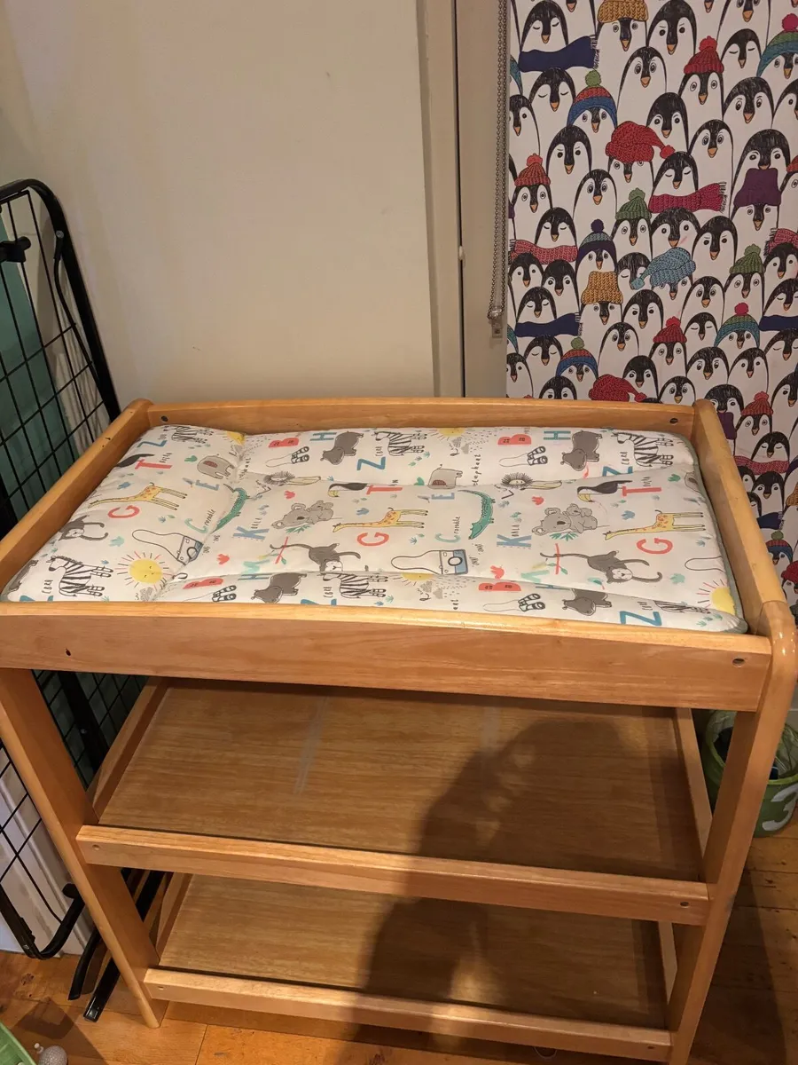 Mamas and papas Changing table - Image 2