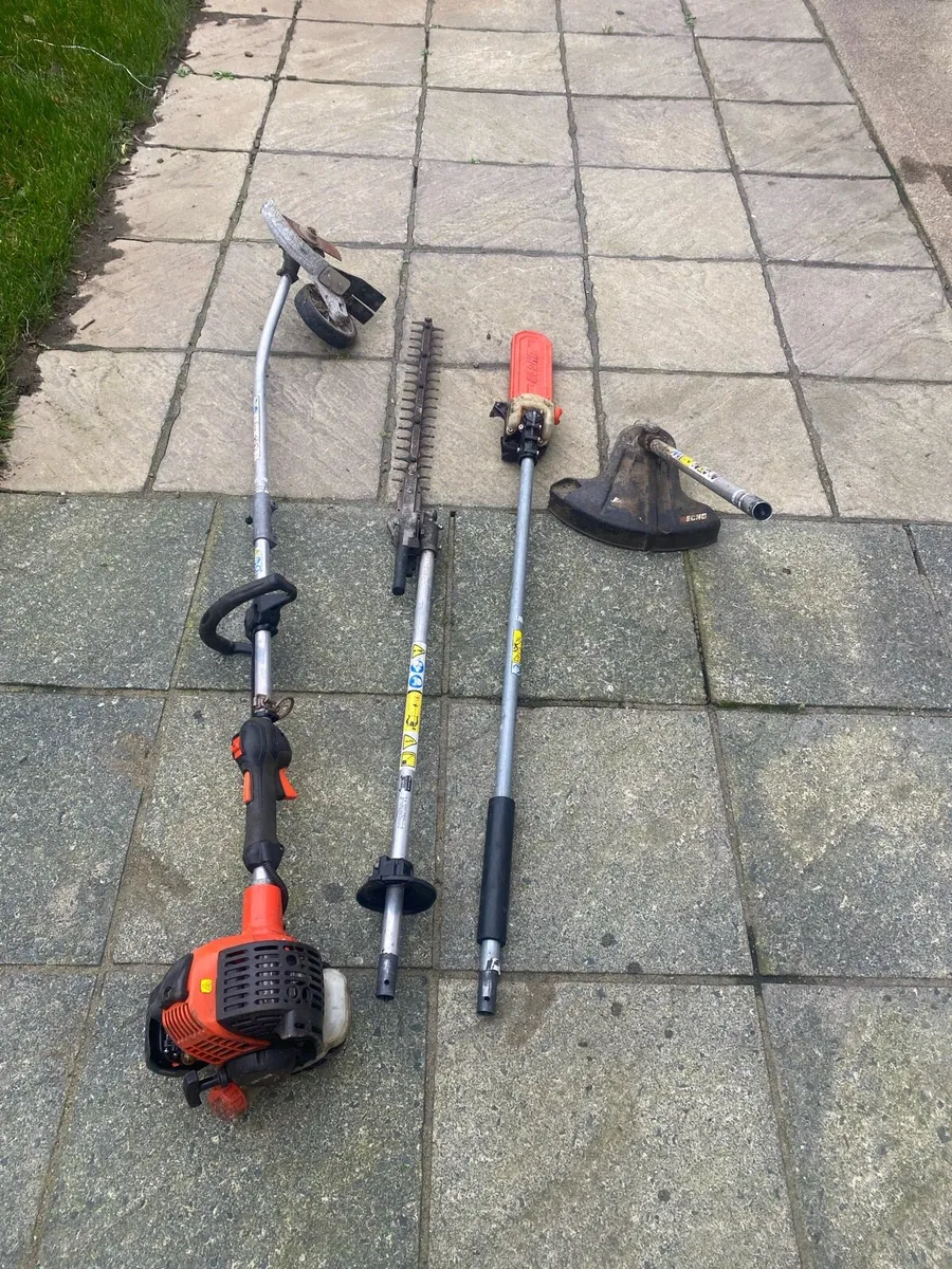 Echo multi tool with 4 attachments