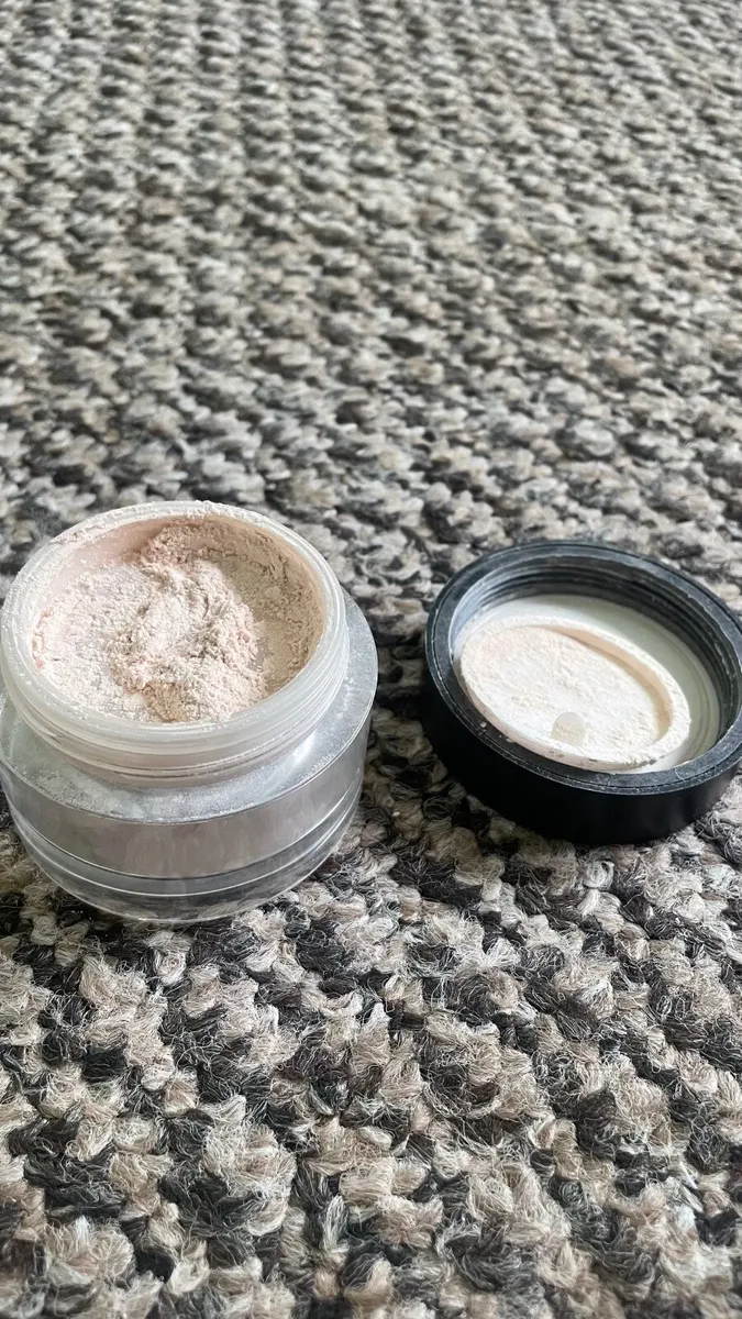 Lancôme setting powder - Image 3