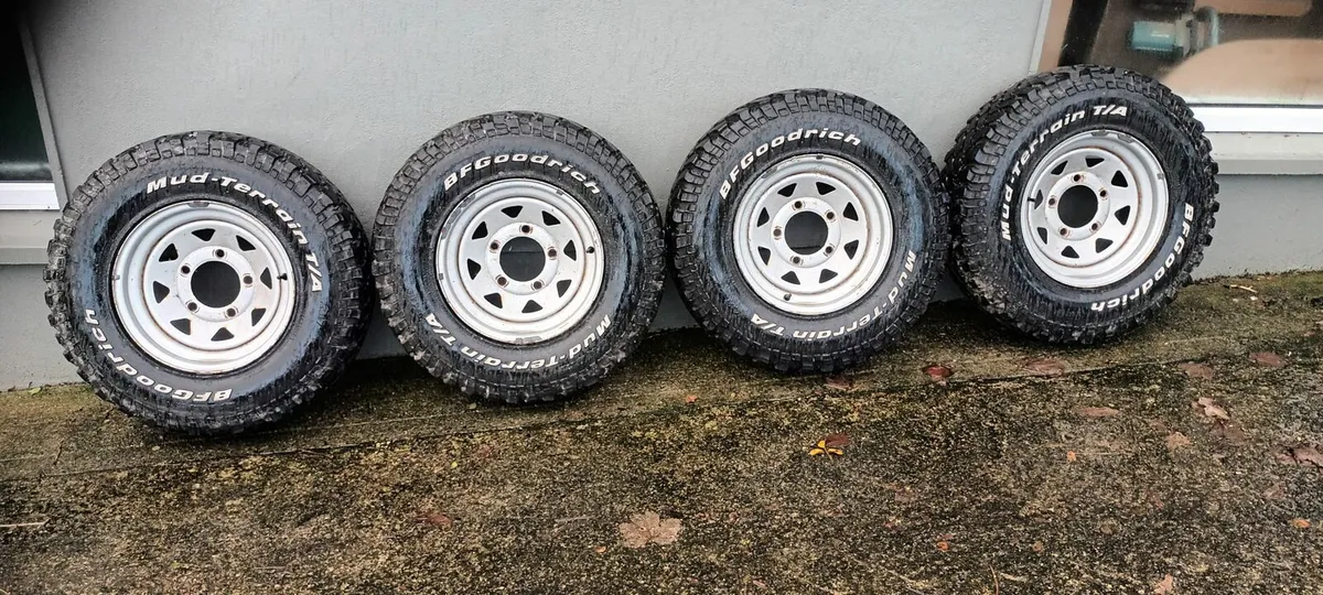 Landrover defender wheels and parts - Image 1