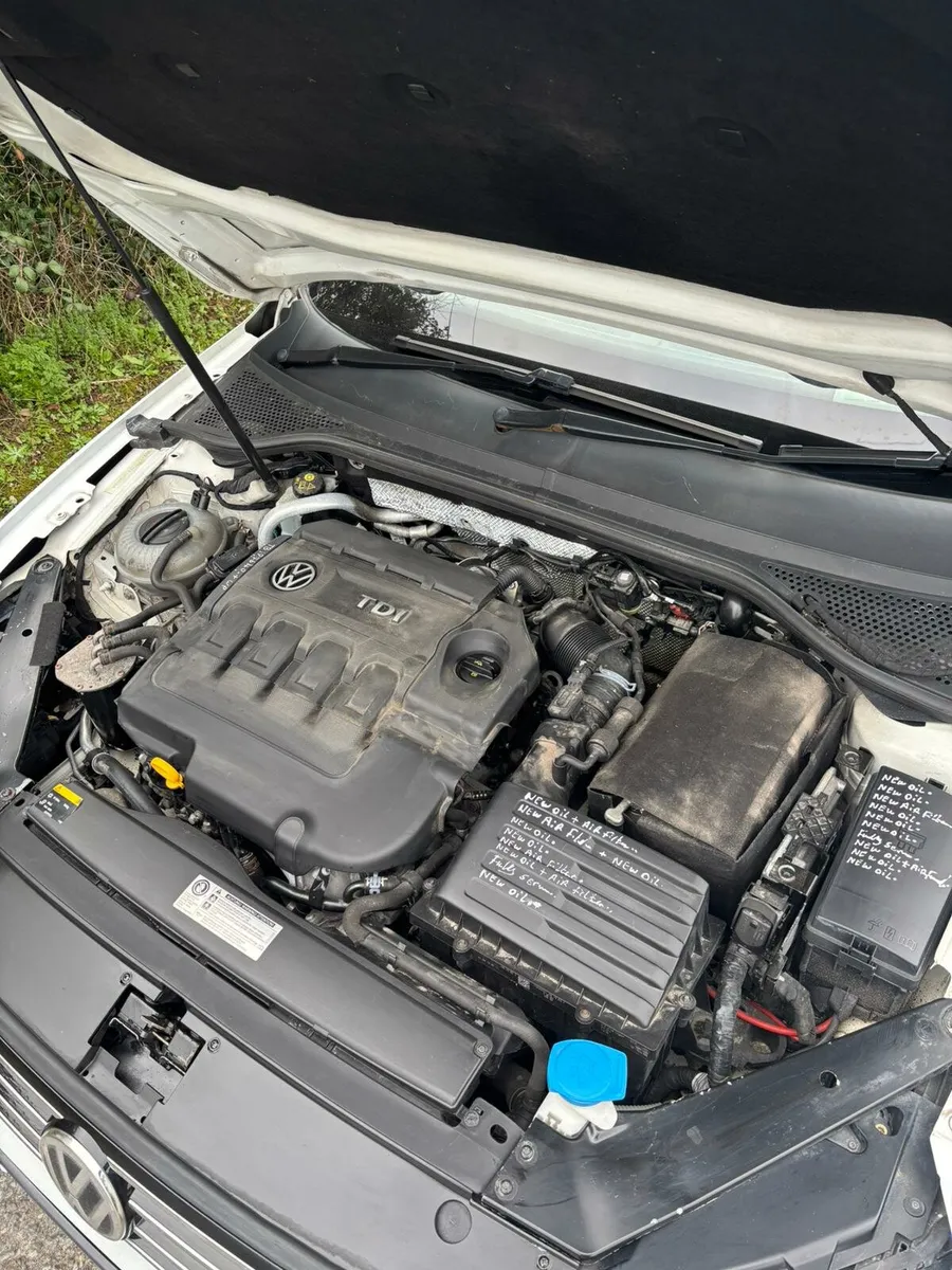 2015 Volswagen Passat tdi Buisness Addition - Image 2
