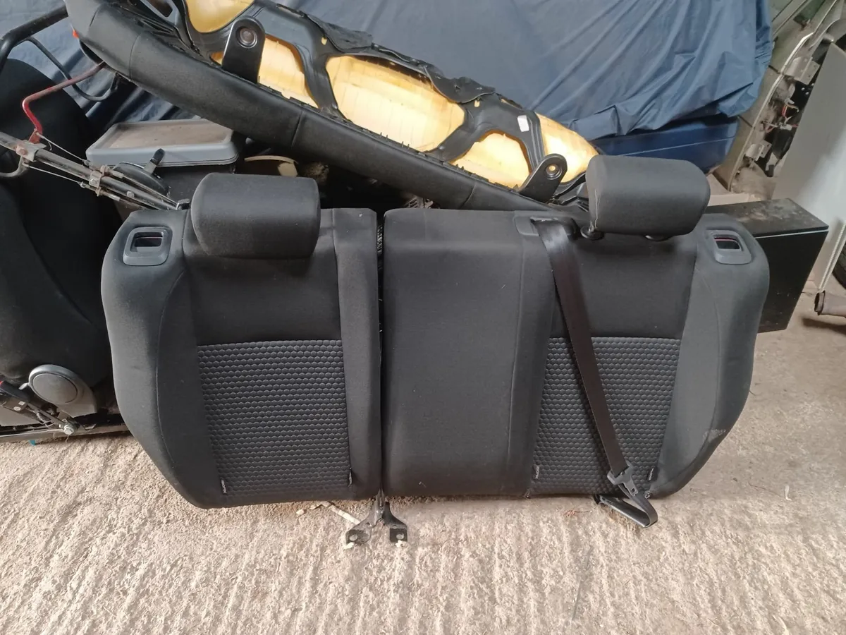 Alfa Romeo Giulietta 2012  Seats - Image 2