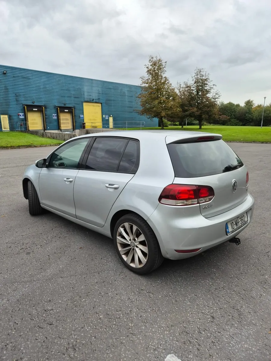 Volkswagen Golf 2010 - Image 3