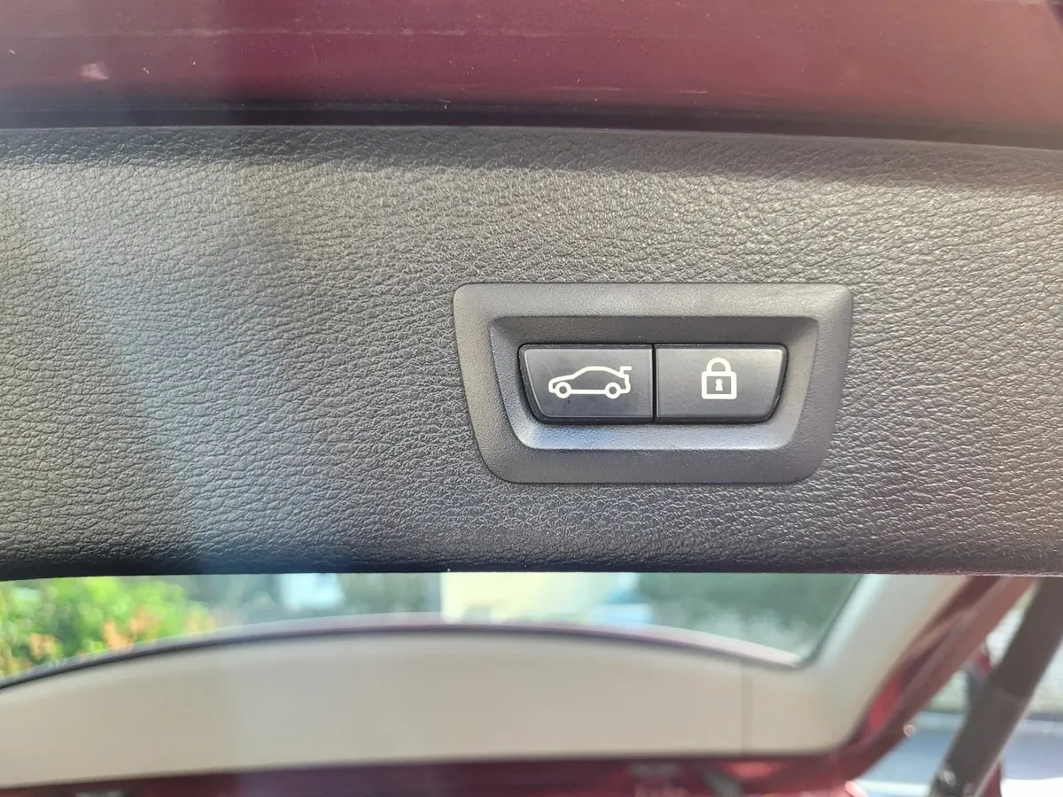 BMW X3 2012 - Image 2
