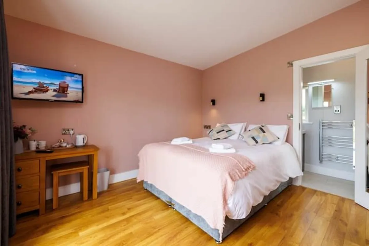 Cabin for sale - Image 3