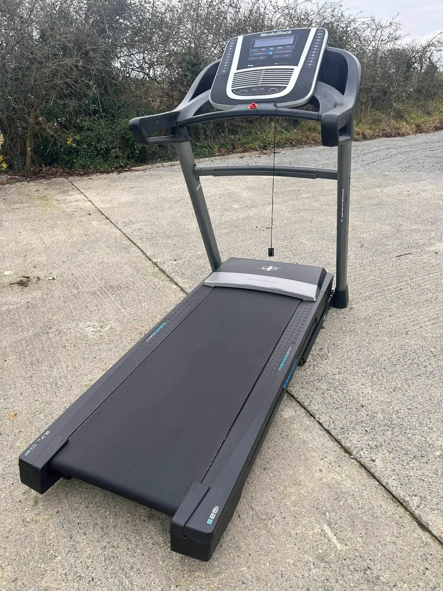 Nordic Track Treadmill S25i - Image 1