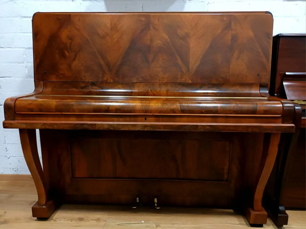 SALE | Waldemar - Image 1