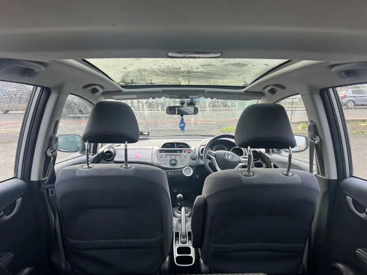 Honda Jazz 2009 - Image 2