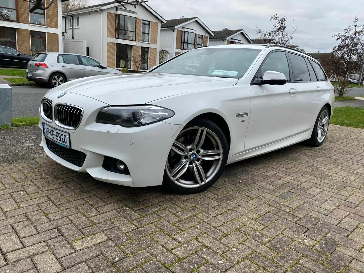 2016 BMW 520D M-SPORT TOURING - Image 3