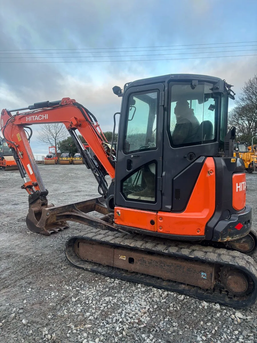 Hitachi ZX 55 U -5A CLR Digger - Image 2