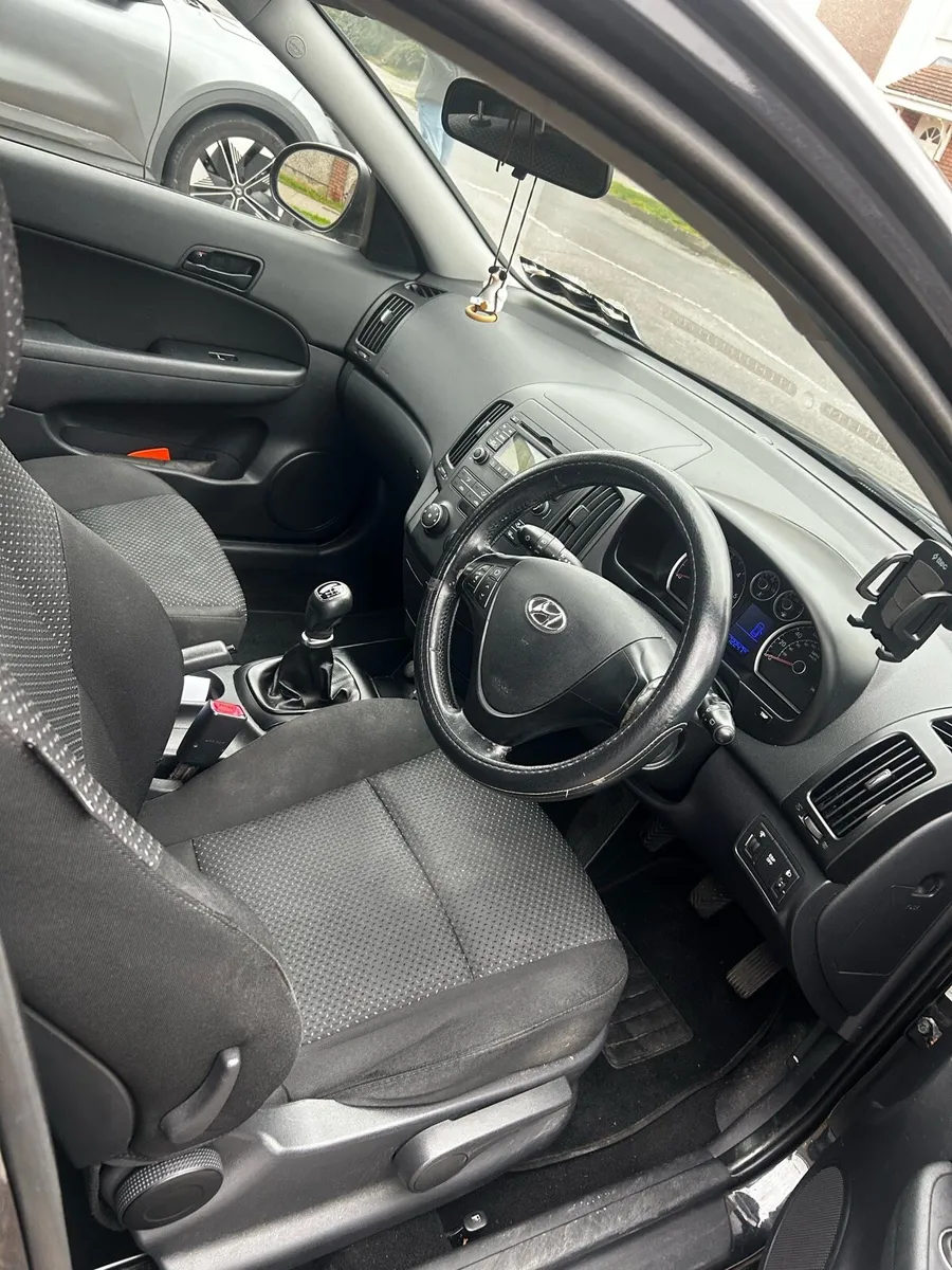 2011 Hyundai i30 - Image 4