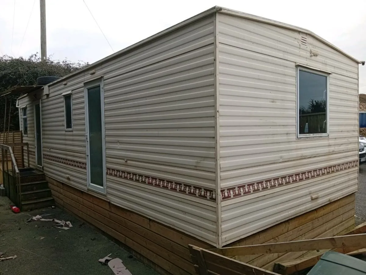 Mobile home - Image 1