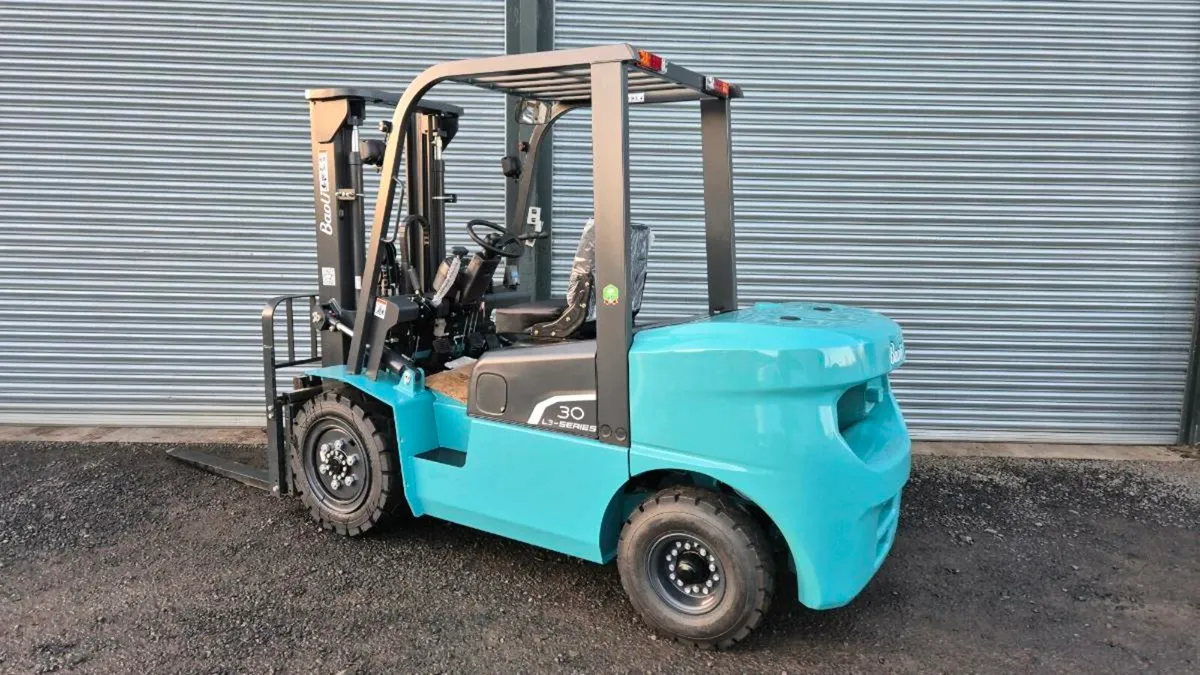 FORKLIFT - Image 4