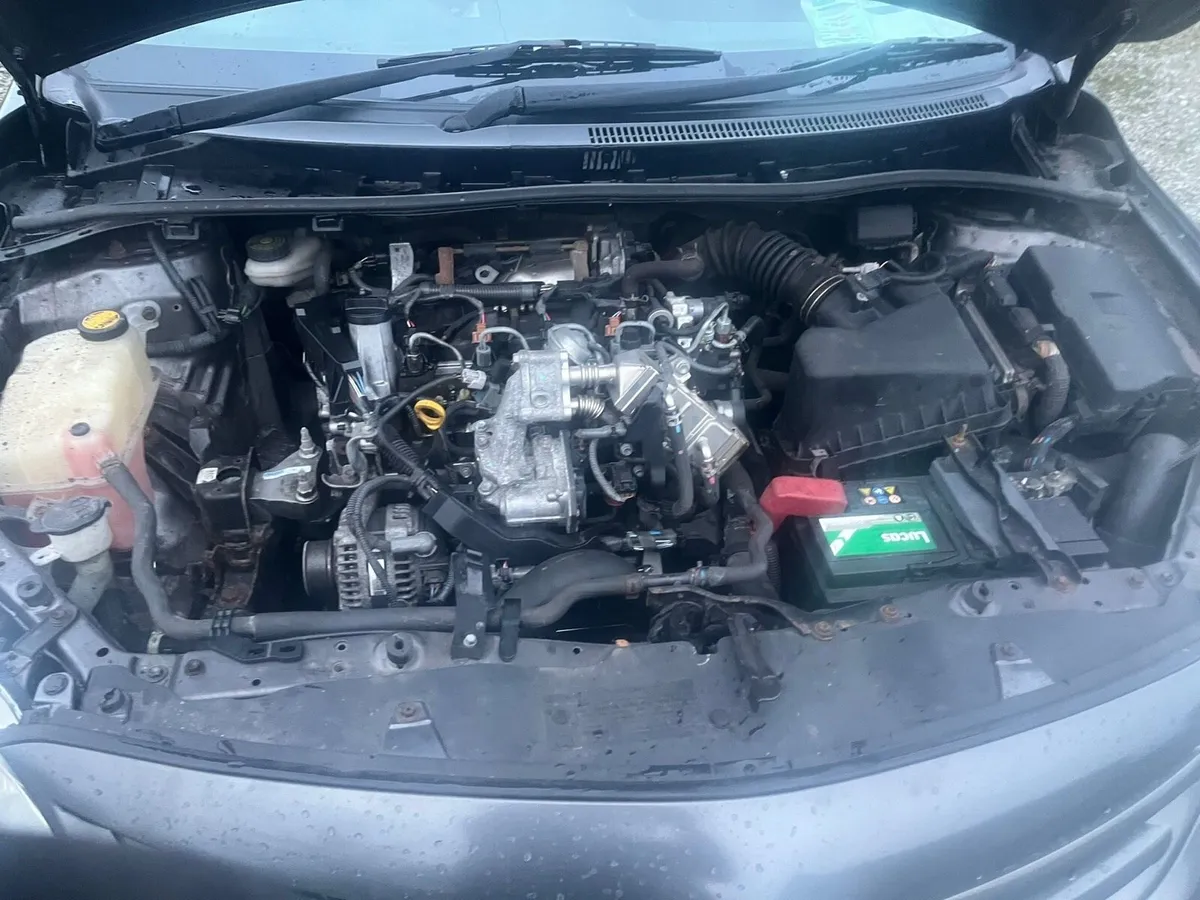 Toyota Corolla - Image 3