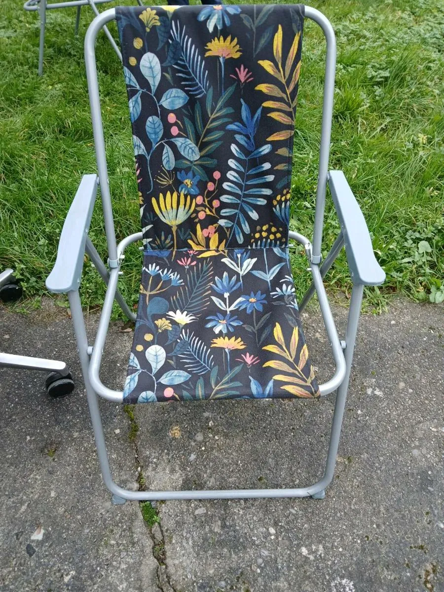 Beach chair - Image 1