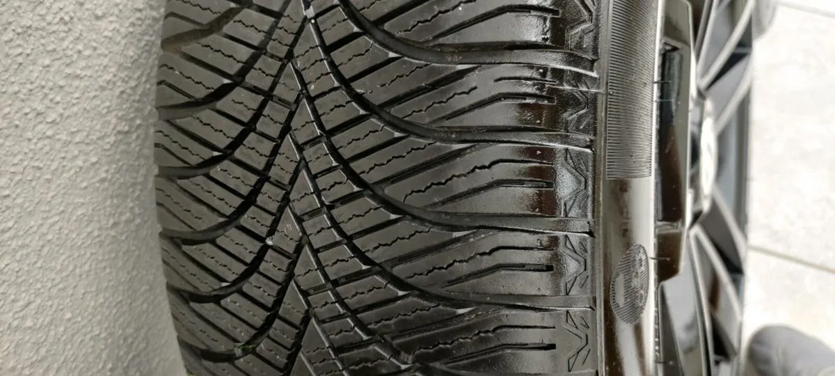 VW 19" 5x120 alloys - Image 4