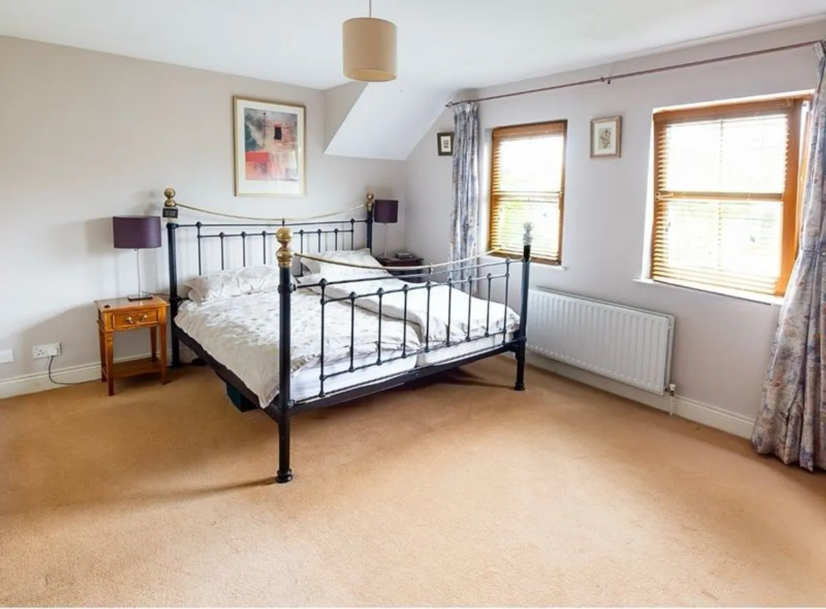 Victorian Style Cast Iron and Brass Bed Frame. - Image 3