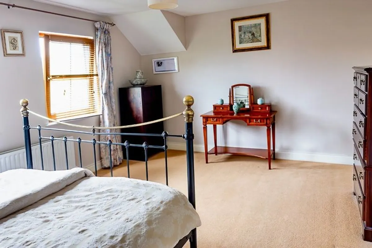 Victorian Style Cast Iron and Brass Bed Frame. - Image 4