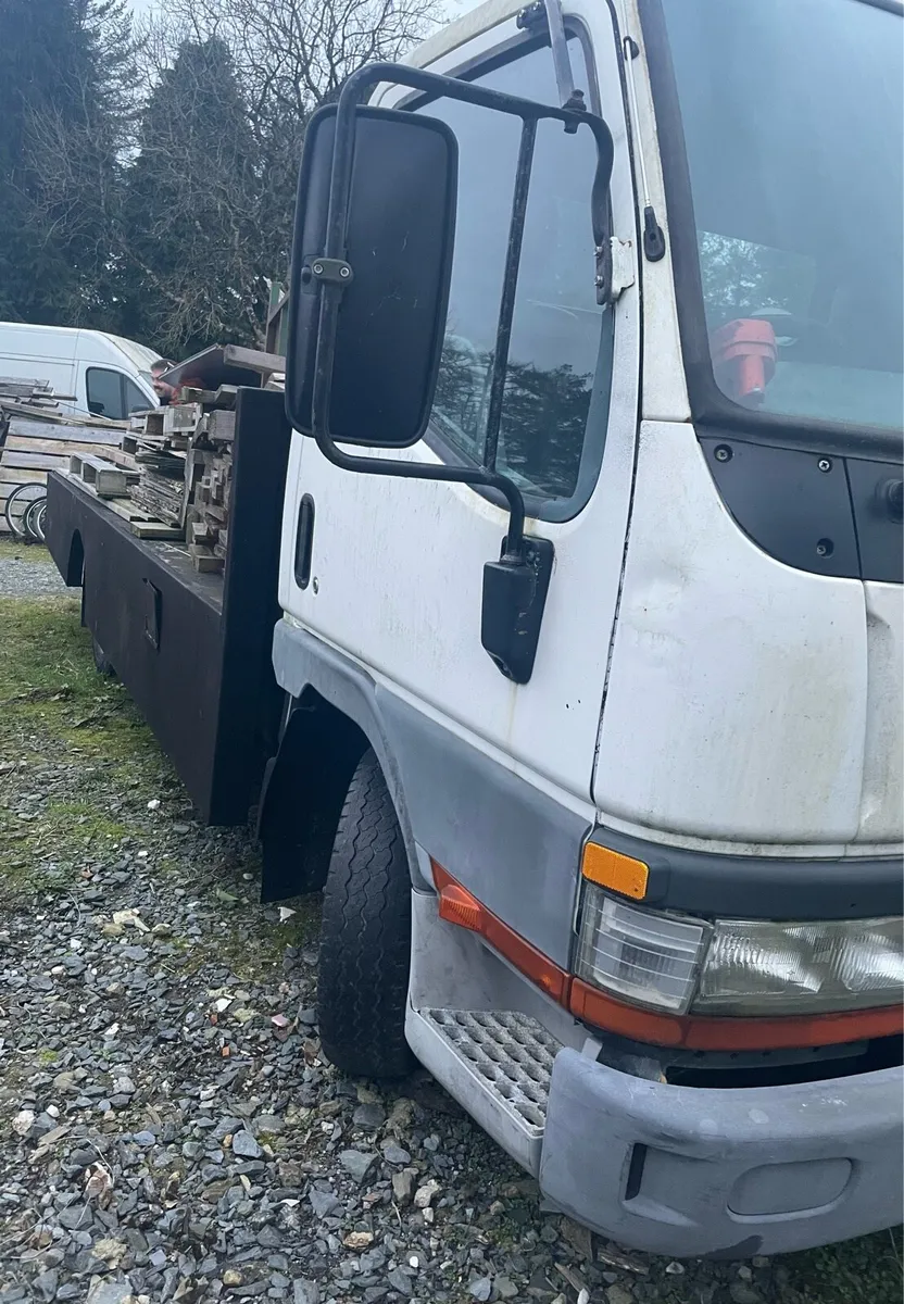 Mitsubishi Canter 2.8L 1998 - Image 2