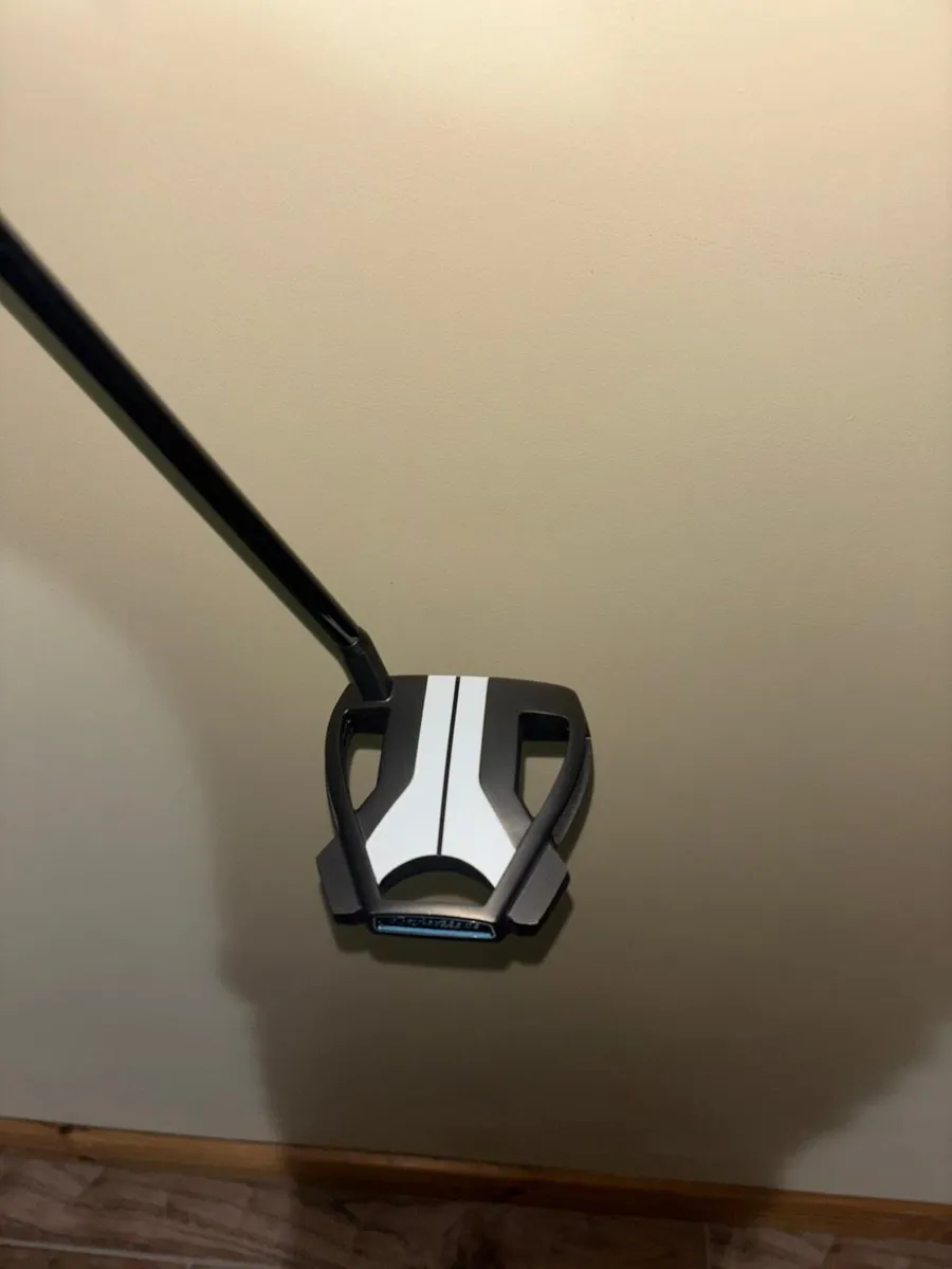 Taylormade spider putter - Image 2