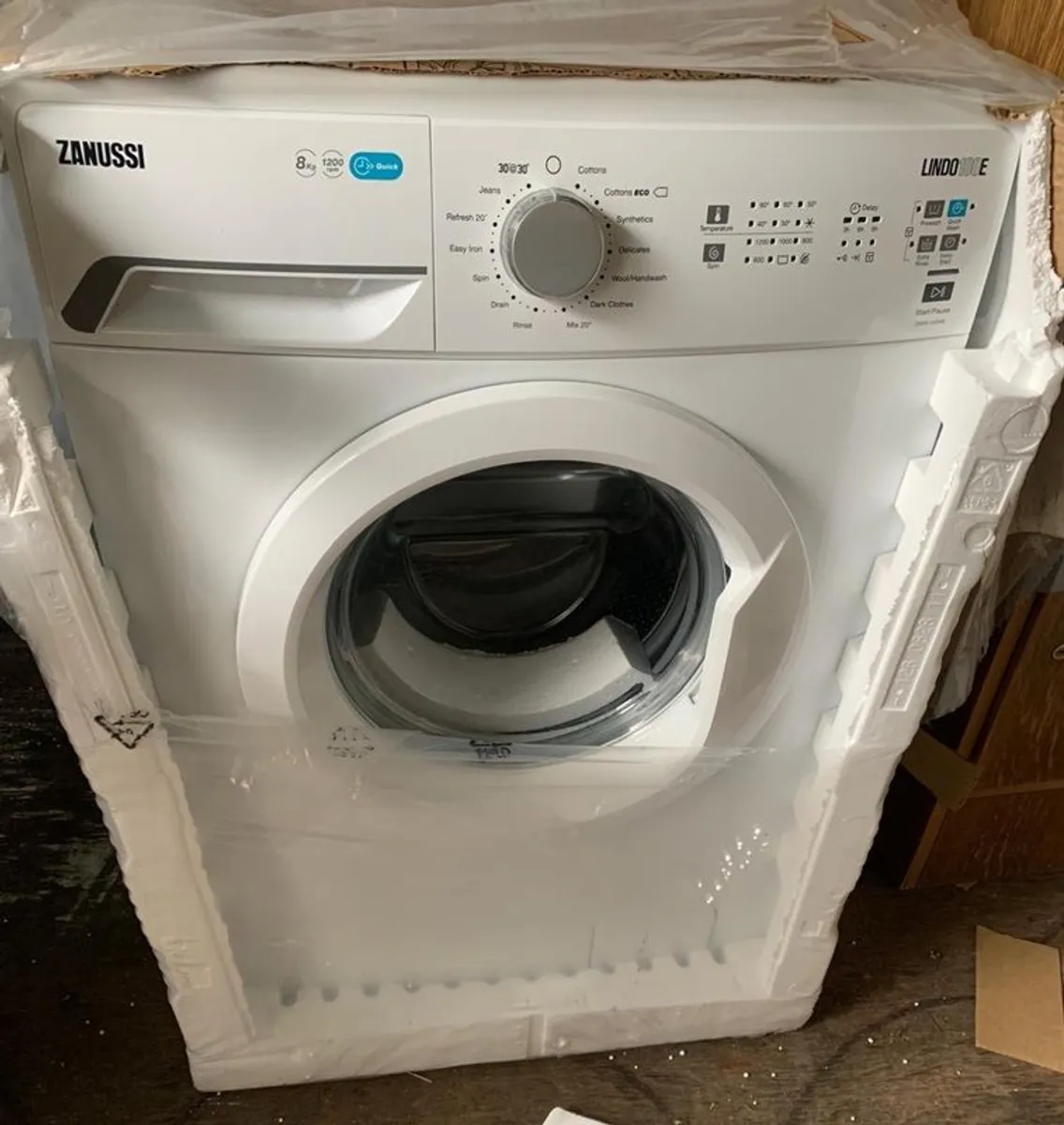Washing Machine Brand New Zanusssi