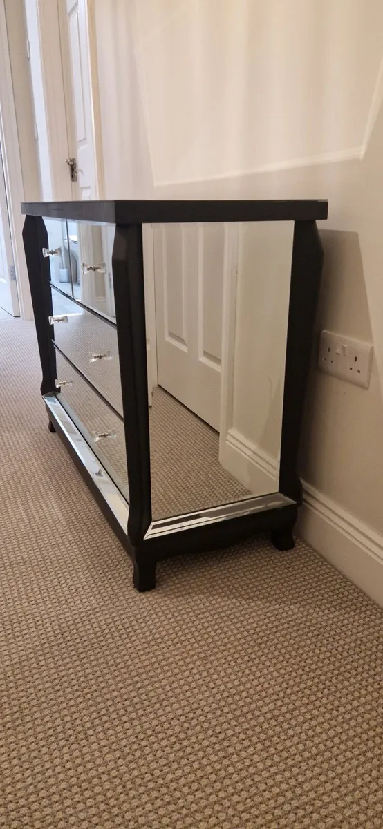 Chest of drawers - Image 3