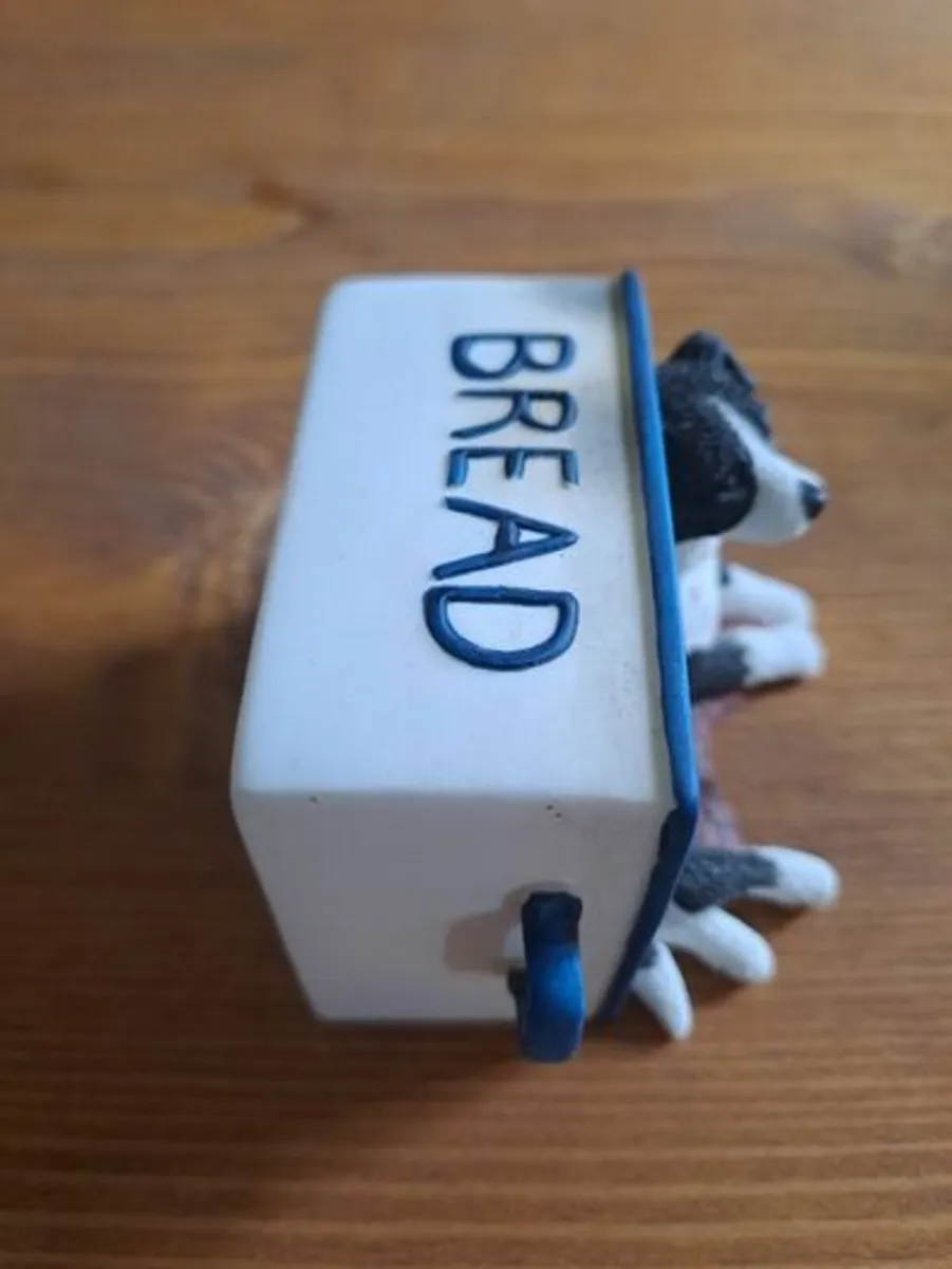 On the Farm Figurine 2004 - Image 4