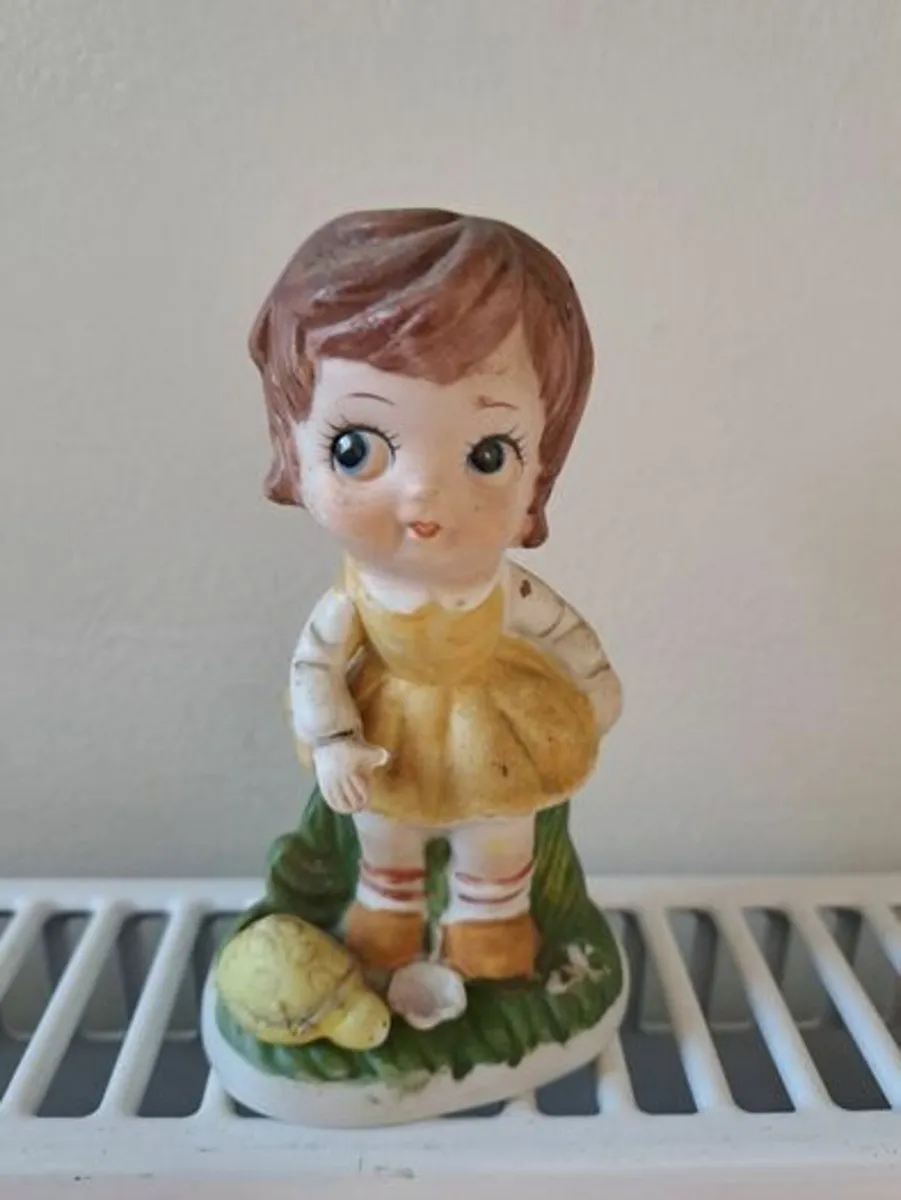 Vintage Figurine girl in yellow dress with turtle - Image 1