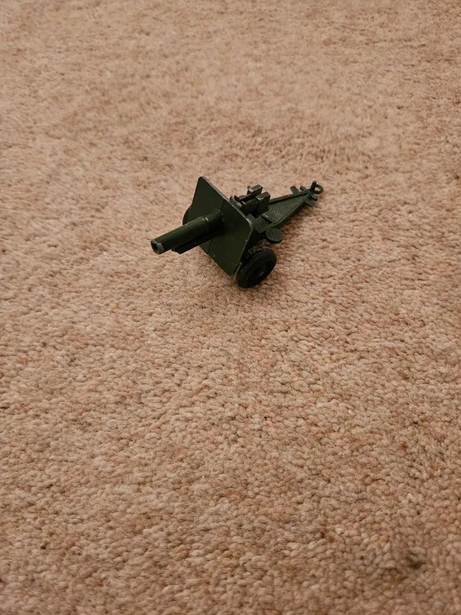 Britain's Lonestar Artillery Piece - Image 2