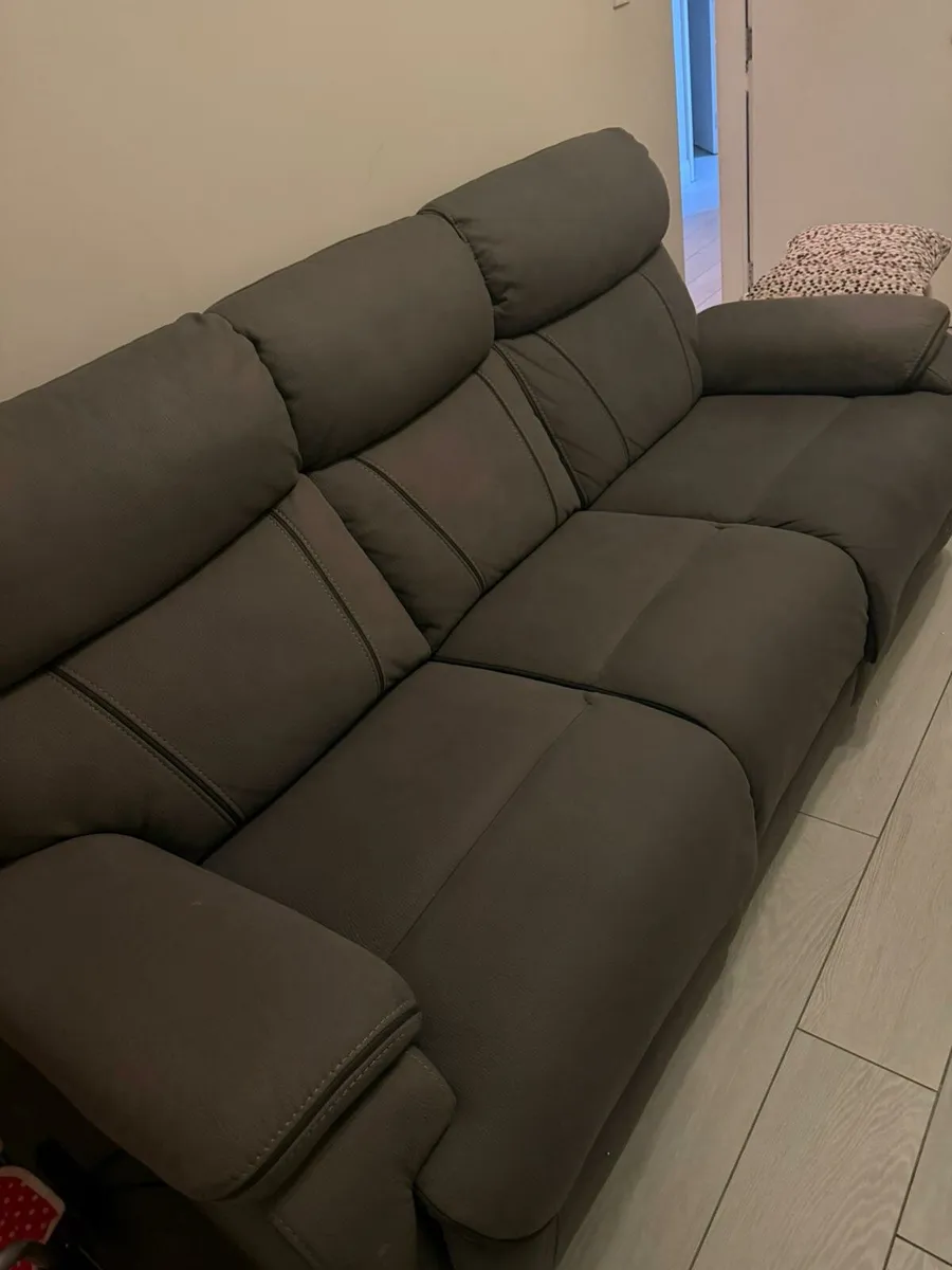 Sofa - Image 3