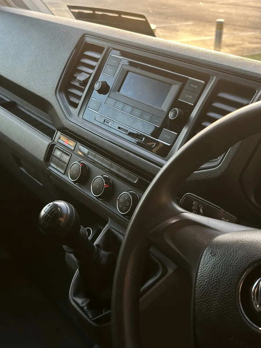 Volkswagen Crafter 2021 - Image 4