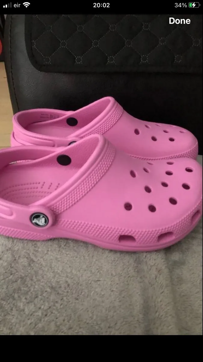 Ladies crocs size 4 €20 - Image 4