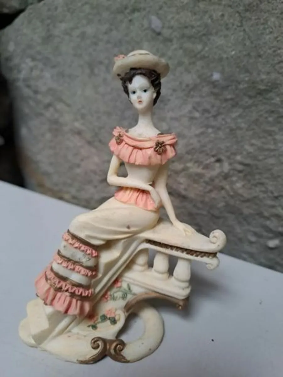 Vintage Lady on the Stairs figurine - Image 1