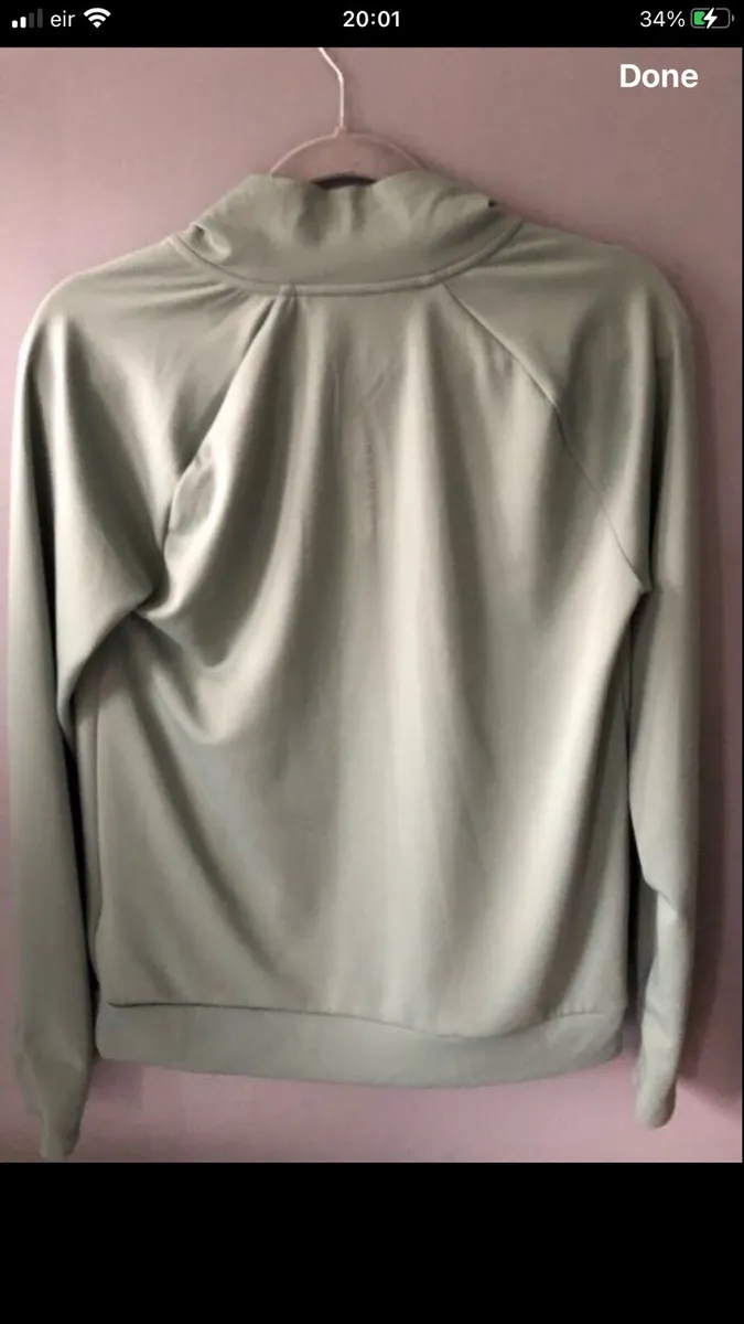 Ladies Nike sweater size XS €10 - Image 2