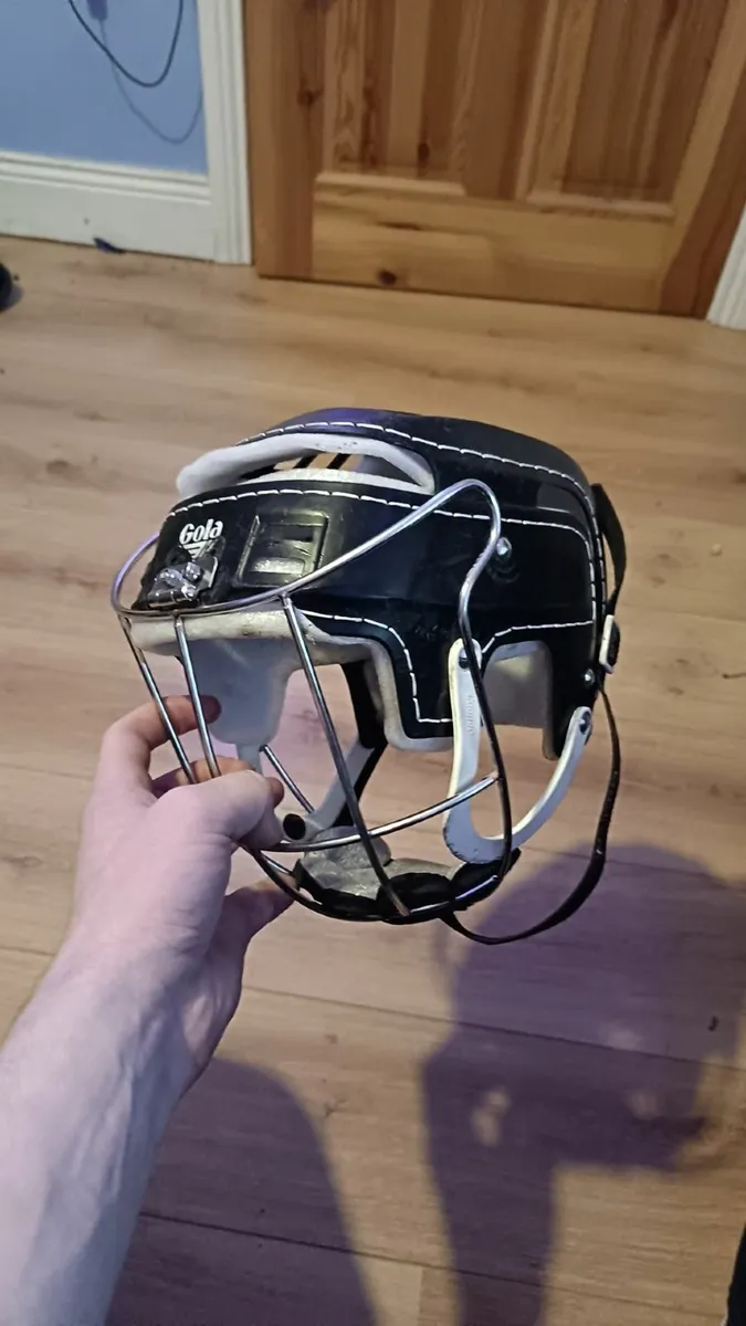 Old style gola Cooper helmet - Image 1