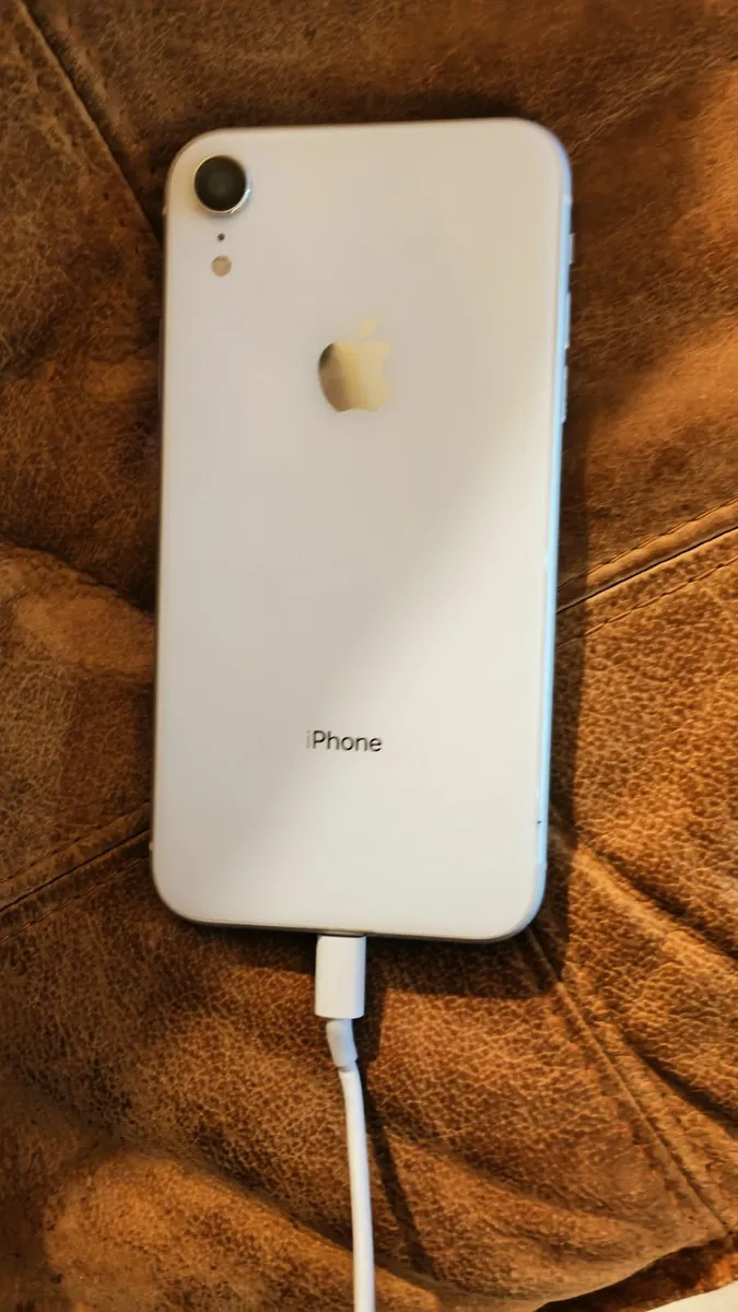 Iphone XR - Image 4