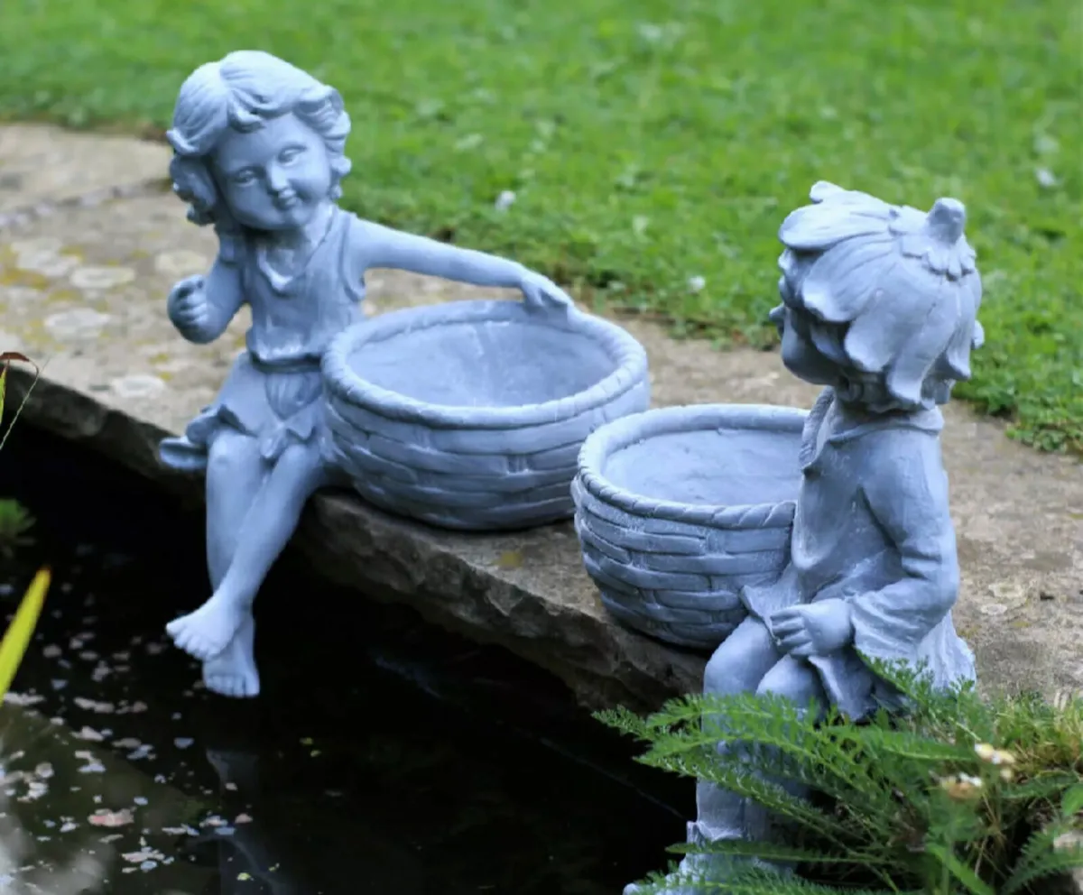 NEW Garden Ornament Planters/Feeders  x 2 - Image 1