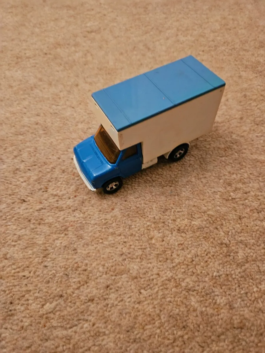 Matchbox Ford Van - Image 1
