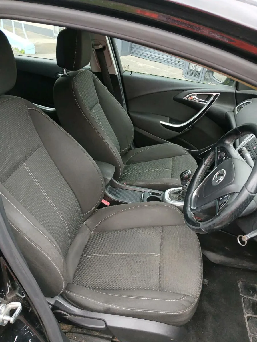 2010 SRI ASTRA 1.7 CDTI PARTS OR REPAIR - Image 2