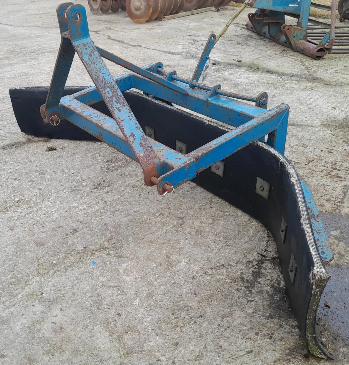 Farmyard Scraper (tractor size) - Image 1