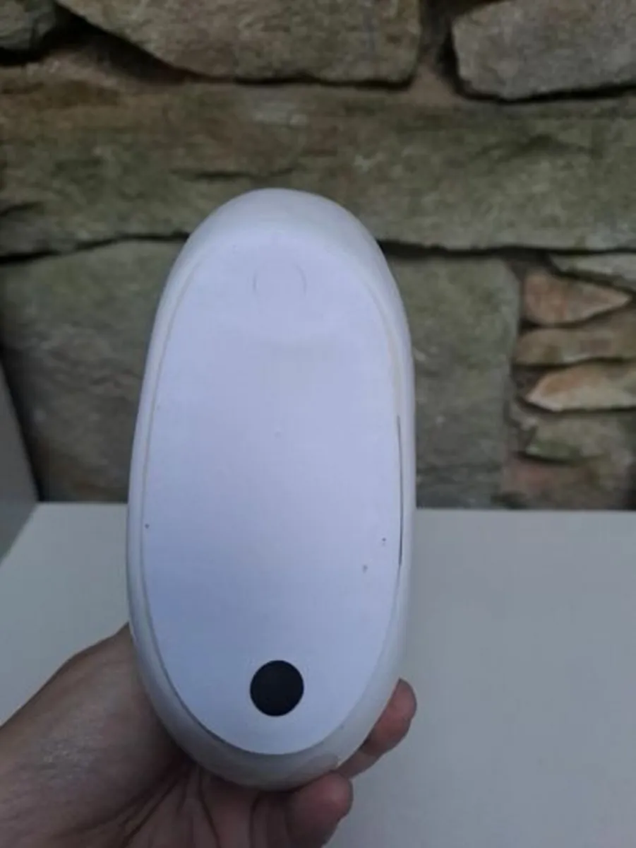 Modern art statue flame - Image 3