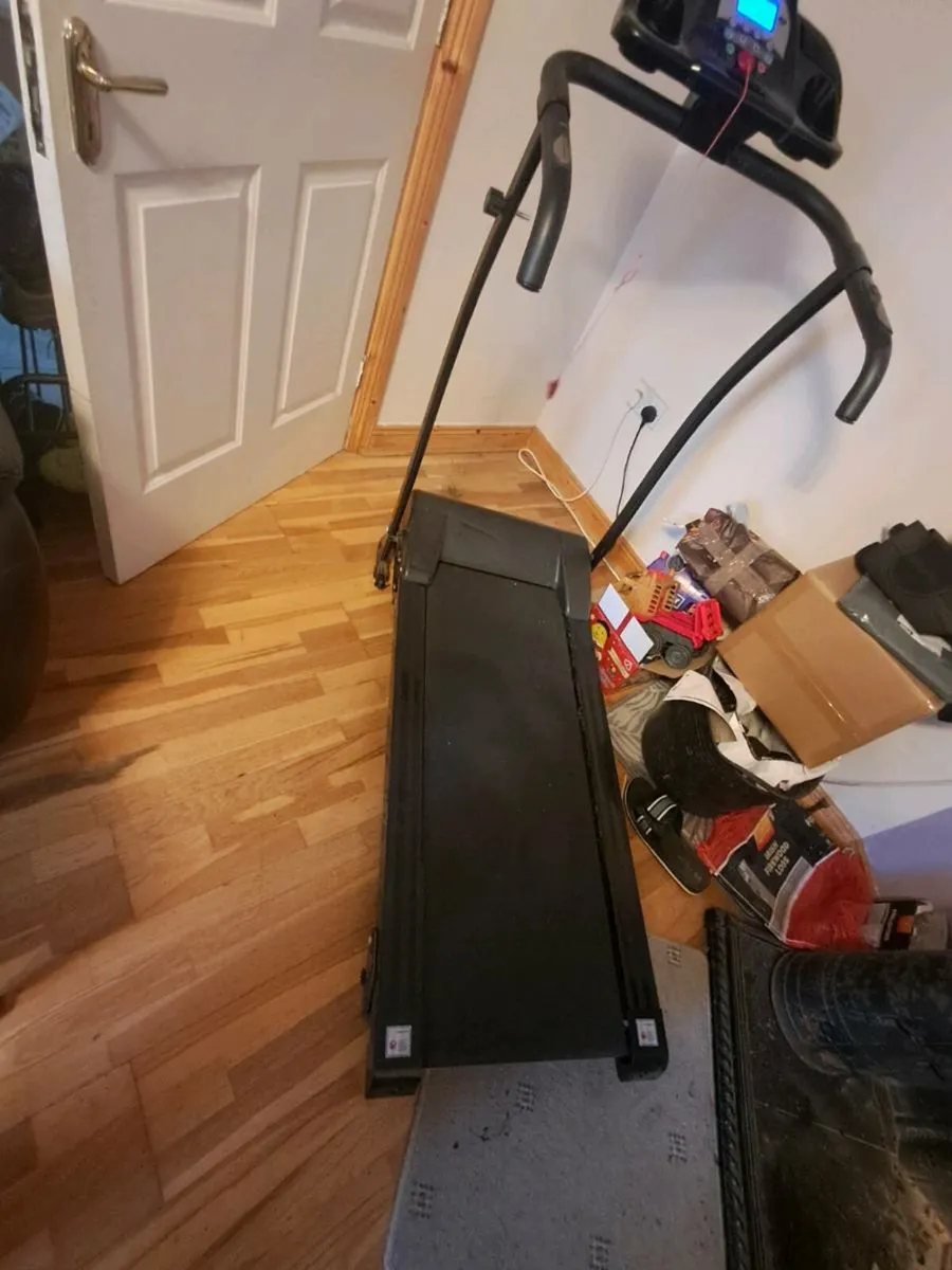 Treadmill - Image 2