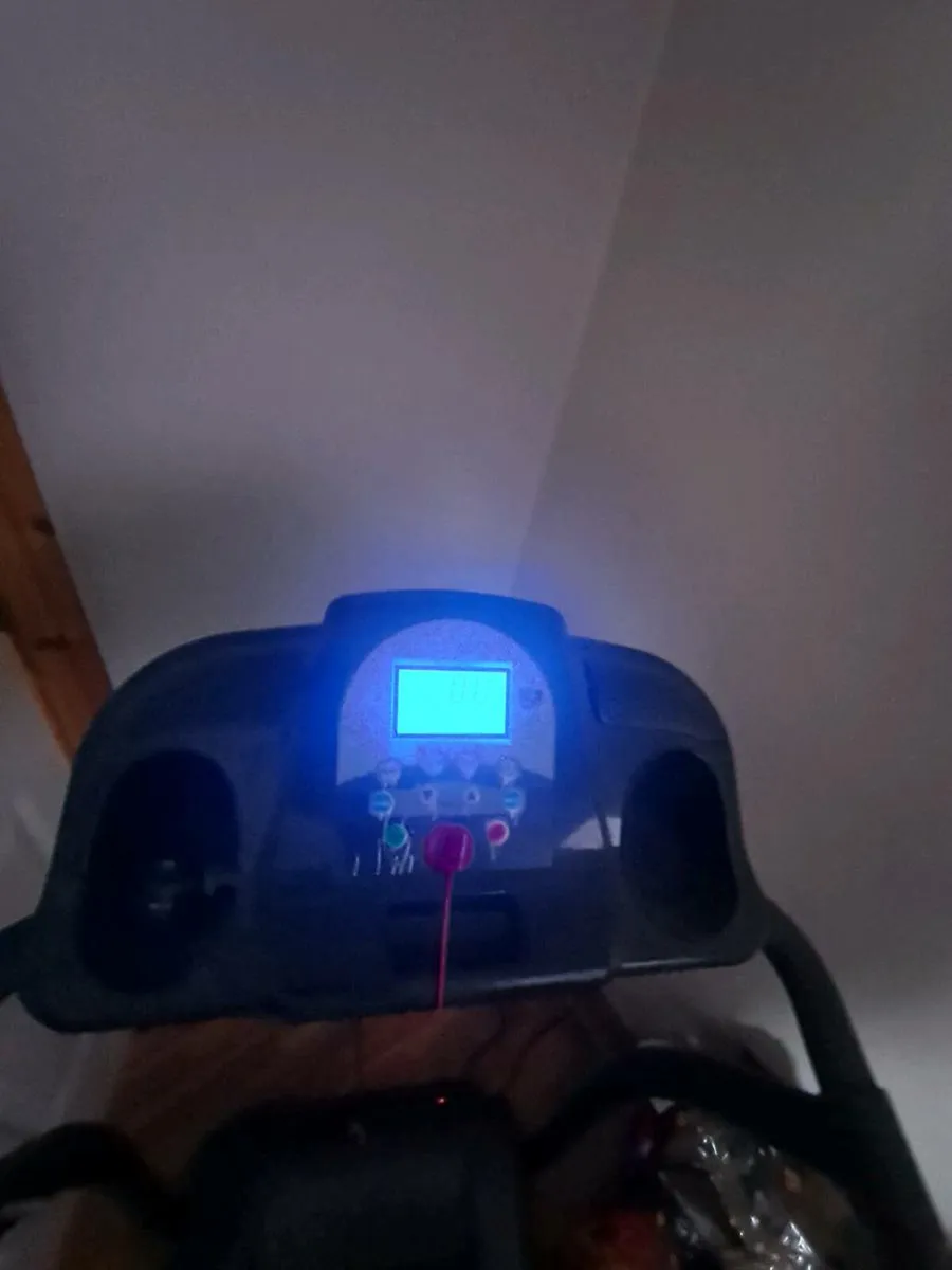 Treadmill - Image 3