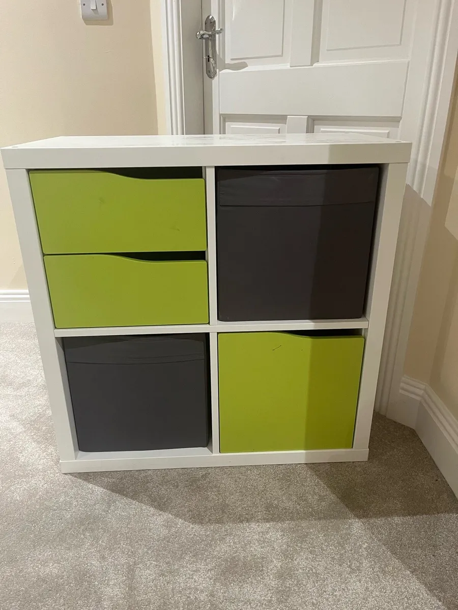 Green and white clothes storage drawers - Image 2