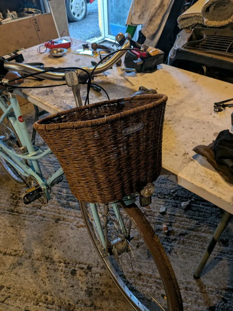 Loft Electra bicycle womens - Image 2