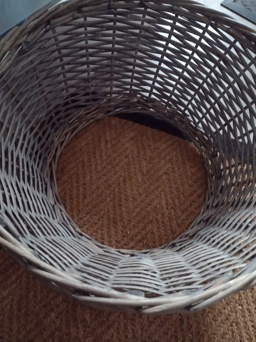 New large wicker Xmas tree/plant skirt - Image 3