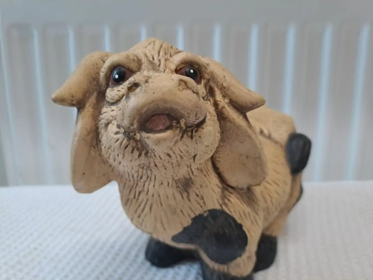 Vintage very happy looking cow figurine - Image 1